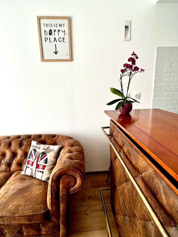 Wood Story - Modern 1br Near Center With Parking 公寓 *